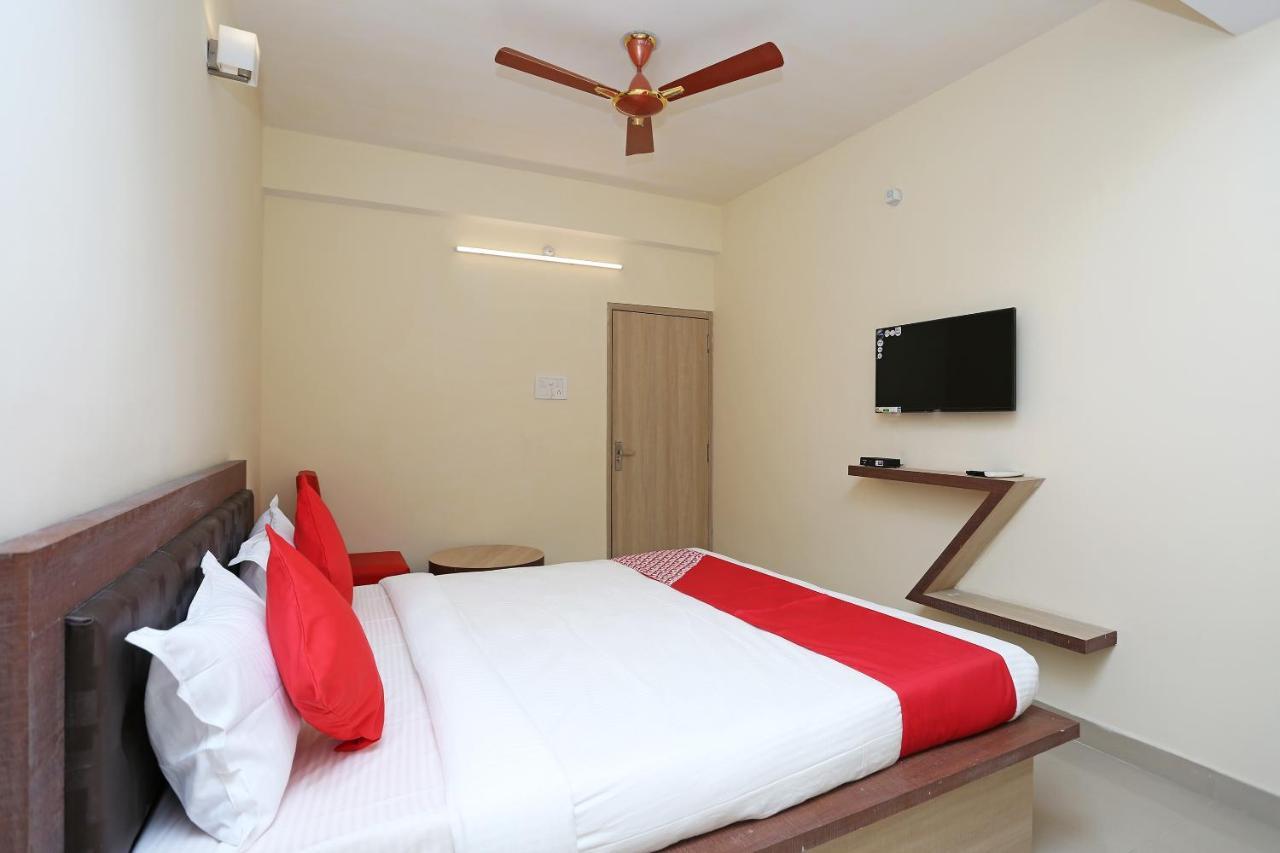 Oyo Flagship 11549 Crystal Inn Jamshedpur Buitenkant foto